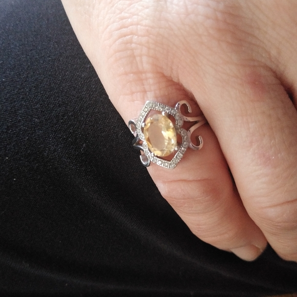 unique Citrine cz ring - Picture 7 of 8